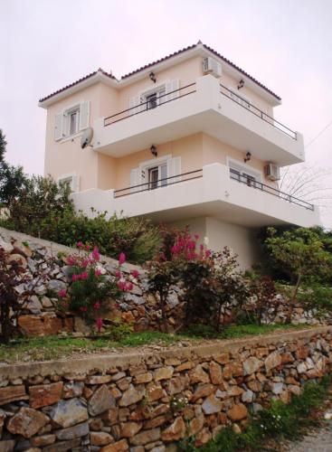 Entrance, Virginia Seaside Villas in Agios Paraskevi Entrance, Virginia Seaside Villas in Agios Paraskevi