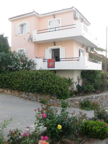 Entrance, Virginia Seaside Villas in Agios Paraskevi Entrance, Virginia Seaside Villas in Agios Paraskevi