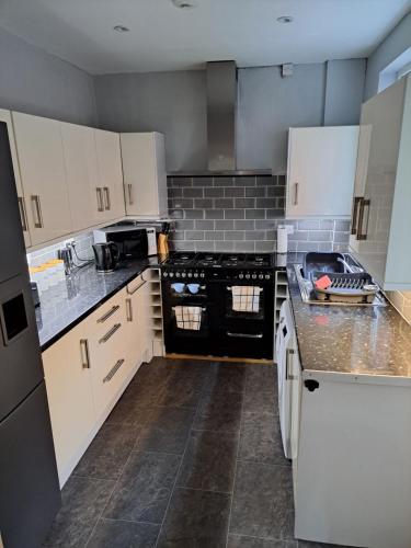 Kitchen, Entire town house with free parking in Oswestry Kitchen, Entire town house with free parking in Oswestry