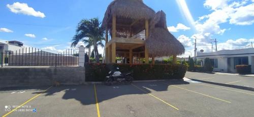Condominio Los Mangos VI in Flandes Condominio Los Mangos VI in Flandes