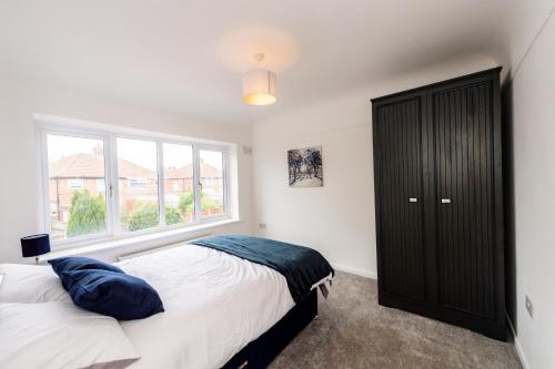 Fabulously presented 3 / 4 bedroom home in Halewood Fabulously presented 3 / 4 bedroom home in Halewood