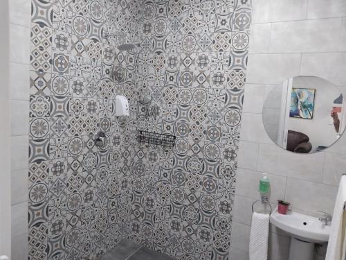 Bathroom, The Guesthouse Klerksdorp in Klerksdorp Bathroom, The Guesthouse Klerksdorp in Klerksdorp