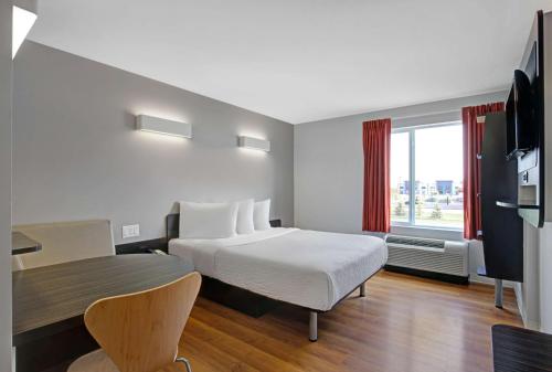 Motel 6 Airdrie, AB in Airdrie Motel 6 Airdrie, AB in Airdrie