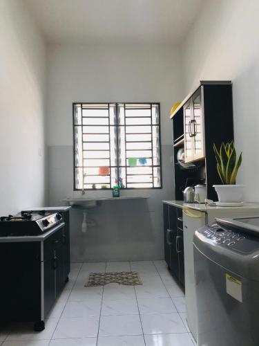 Alyn Home Batu Pahat II Wifi Coway near Dataran Gemilang Yong Peng Alyn Home Batu Pahat II Wifi Coway near Dataran Gemilang Yong Peng