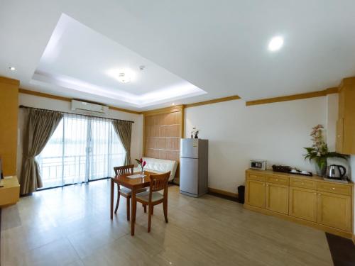 Royal Nakhara Hotel Nongkhai in Nong Khai Royal Nakhara Hotel Nongkhai in Nong Khai