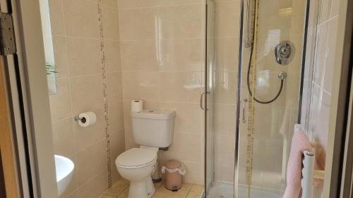 2Bedroomed apartment on first floor with balcony in Glanerought 2Bedroomed apartment on first floor with balcony in Glanerought