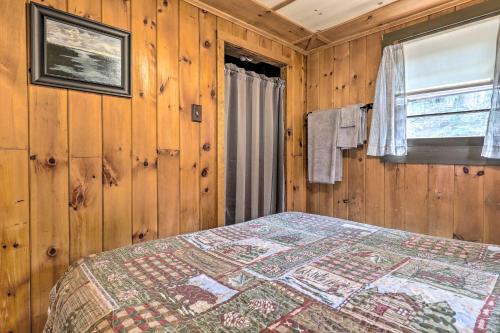 Lake Hermit Cabin with Kayaks and Paddleboards! in Санборнтон (Нью-Гэмпшир) Lake Hermit Cabin with Kayaks and Paddleboards! in Санборнтон (Нью-Гэмпшир)