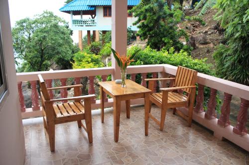 Phangan Dragon Hut Resort near Haad Salad strand Phangan Dragon Hut Resort near Haad Salad strand