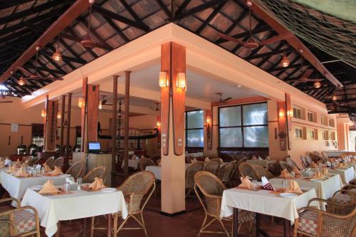 Restaurant, Cherai Beach Resorts in Vypin Island Restaurant, Cherai Beach Resorts in Vypin Island