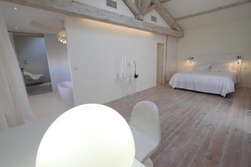 This photo about Le Vieux Four shared on HyHotel.com