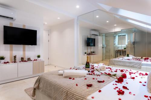 Alex Central Apartments