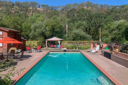 Wine Country Retreat at Private Creekside House! in Glen Ellen (CA) Wine Country Retreat at Private Creekside House! in Glen Ellen (CA)