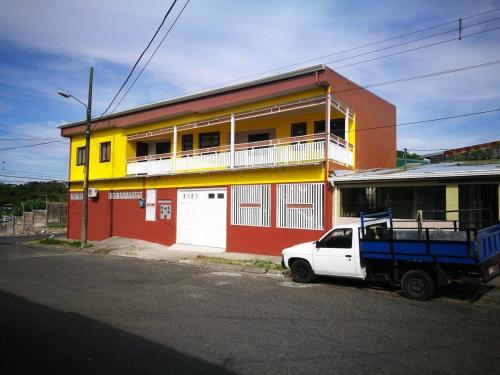 Balcony/terrace, Aptos Casa Caribe, habitaciones privadas en aptos compartidos & aptos completos con auto entrada in Puerto Limon Balcony/terrace, Aptos Casa Caribe, habitaciones privadas en aptos compartidos & aptos completos con auto entrada in Puerto Limon