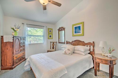 Pet-Friendly Brooksville Home By Trailheads! in Weeki Wachee (FL) Pet-Friendly Brooksville Home By Trailheads! in Weeki Wachee (FL)