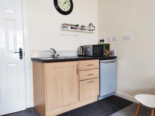 dapur, Stone Lodge 5 min walk to town centre in Knockranny dapur, Stone Lodge 5 min walk to town centre in Knockranny