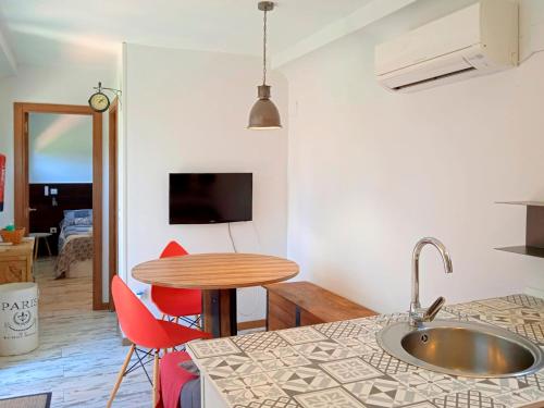 Létesítmények, El Vagón de Baides (El Vagon de Baides) in Aragosa Létesítmények, El Vagón de Baides (El Vagon de Baides) in Aragosa