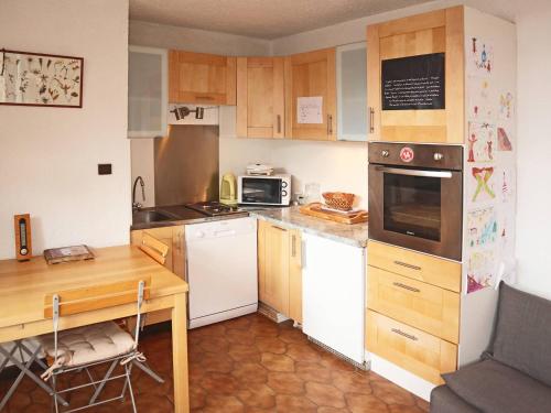 Calme Appartement 2 Pièces, 6 Personnes, Terrasse, Les Orres - FR-1-322-485 (Calme Appartement 2 Pieces, 6 Personnes, Terrasse, Les Orres - FR-1-322-485) in 梅奧蘭斯熱維勒 Calme Appartement 2 Pièces, 6 Personnes, Terrasse, Les Orres - FR-1-322-485 (Calme Appartement 2 Pieces, 6 Personnes, Terrasse, Les Orres - FR-1-322-485) in 梅奧蘭斯熱維勒