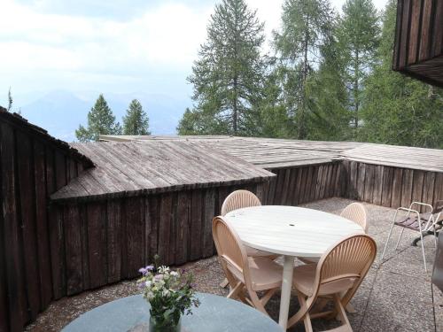 Calme Appartement 2 Pièces, 6 Personnes, Terrasse, Les Orres - FR-1-322-485 (Calme Appartement 2 Pieces, 6 Personnes, Terrasse, Les Orres - FR-1-322-485) in 梅奧蘭斯熱維勒 Calme Appartement 2 Pièces, 6 Personnes, Terrasse, Les Orres - FR-1-322-485 (Calme Appartement 2 Pieces, 6 Personnes, Terrasse, Les Orres - FR-1-322-485) in 梅奧蘭斯熱維勒