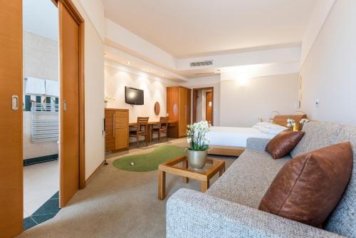 Hotel Livada Prestige - Terme 3000 - Sava Hotels & Resorts in Moravske Toplice Hotel Livada Prestige - Terme 3000 - Sava Hotels & Resorts in Moravske Toplice