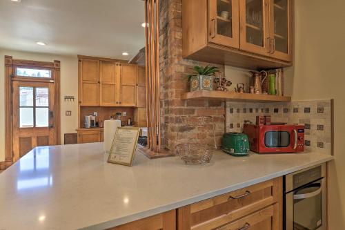 Historic Victorian Home in Downtown Idaho Springs! in Idaho Springs (CO) Historic Victorian Home in Downtown Idaho Springs! in Idaho Springs (CO)