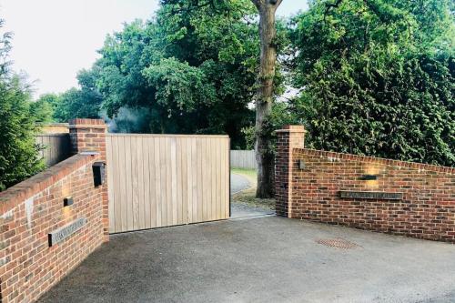 Oakworth Lodge - New self contained studio in Heathfield Oakworth Lodge - New self contained studio in Heathfield