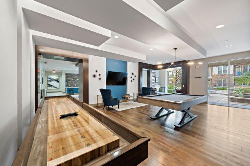 RENU at Downtown Houston in Houston (TX) RENU at Downtown Houston in Houston (TX)