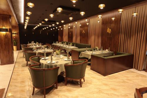 Restaurant, Regal Hotel by Grand in Navoi Restaurant, Regal Hotel by Grand in Navoi