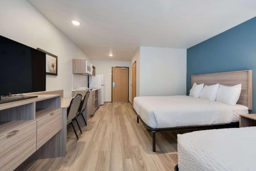 WoodSpring Suites Meridian in Meridian (ID) WoodSpring Suites Meridian in Meridian (ID)