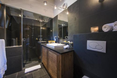 Luxurious penthouse in Central Verbier with Swimming Pool & Spa & Gym in Bagnes Luxurious penthouse in Central Verbier with Swimming Pool & Spa & Gym in Bagnes