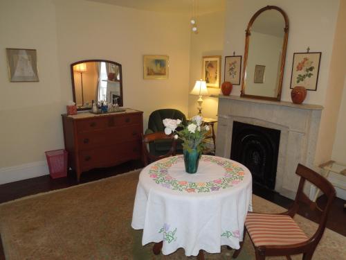 在meiguo.com看到的Victorian Bed & Breakfast of Staten Island的介绍图片