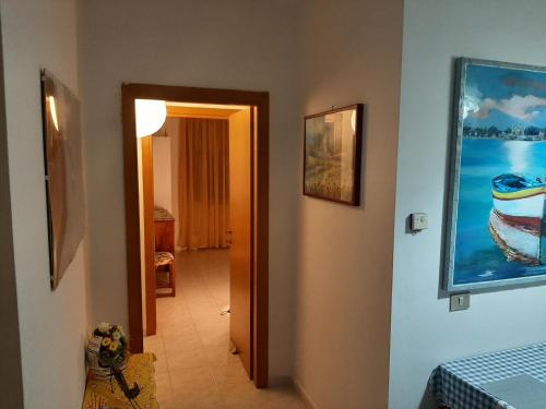 Entrance, Casa vacanza Colle Renazzo con terrazzo in collina 15 min. dal mare in Mafalda Entrance, Casa vacanza Colle Renazzo con terrazzo in collina 15 min. dal mare in Mafalda