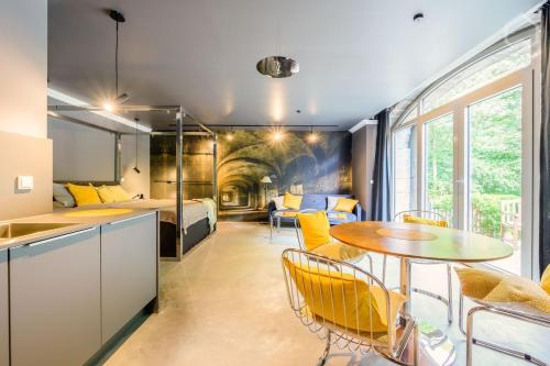 Lovely 1-bedroom condo with patio/ free parking lot in Verspreide huizen arcen Lovely 1-bedroom condo with patio/ free parking lot in Verspreide huizen arcen