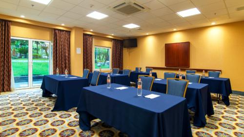 會議室/宴會廳, Holiday Inn Express & Suites Cuernavaca By IHG in 庫埃納瓦卡 會議室/宴會廳, Holiday Inn Express & Suites Cuernavaca By IHG in 庫埃納瓦卡