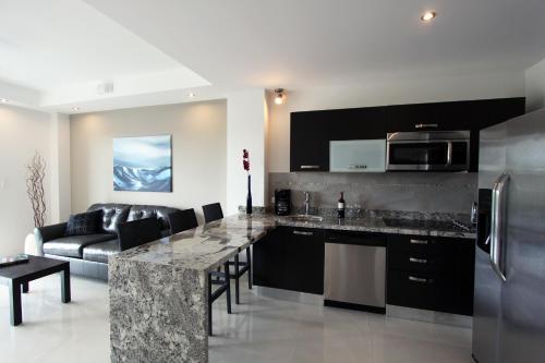 Kitchen, Oceano Boutique Hotel & Gallery in Jaco Kitchen, Oceano Boutique Hotel & Gallery in Jaco