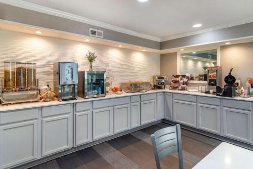 Mâncare şi băutură, Best Western Allatoona Inn and Suites in Cartersville (GA) Mâncare şi băutură, Best Western Allatoona Inn and Suites in Cartersville (GA)