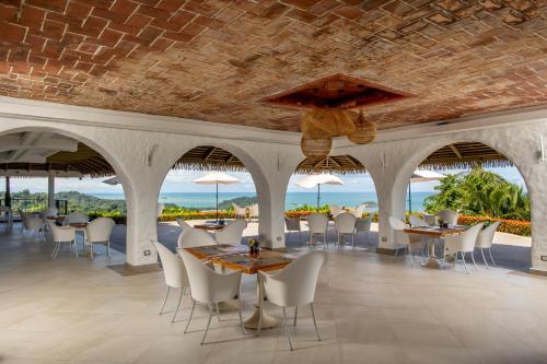 Restaurant, La Mariposa Hotel in Quepos Restaurant, La Mariposa Hotel in Quepos