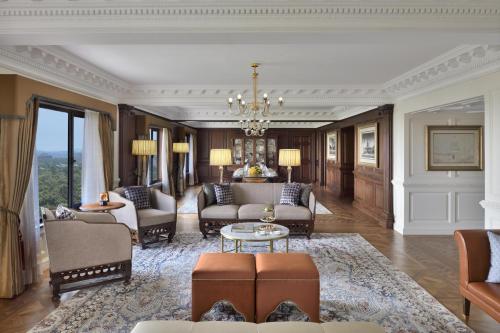 Pub/Lounge, Taj Mahal, New Delhi near Lodi Park Pub/Lounge, Taj Mahal, New Delhi near Lodi Park