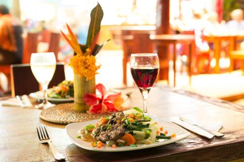 อาหารและเครื่องดื่ม, แมงโก เบย์ รีสอร์ท (Mango Bay Resort) in โคโรเลวู อาหารและเครื่องดื่ม, แมงโก เบย์ รีสอร์ท (Mango Bay Resort) in โคโรเลวู