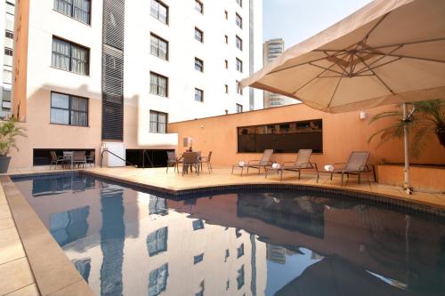 Úszómedence, Nobile Inn Executive Ribeirao Preto in Ribeirao Preto Városközpont Úszómedence, Nobile Inn Executive Ribeirao Preto in Ribeirao Preto Városközpont