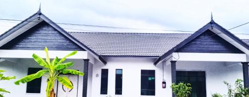 Widok z zewnątrz, My Dallyne's Homestay at Teluk Menara, Kuala Terengganu in Wyspy Perhentian Widok z zewnątrz, My Dallyne's Homestay at Teluk Menara, Kuala Terengganu in Wyspy Perhentian