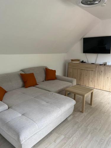 Guestroom, Casa Andrea 3-Zimmer Wohnung in Wallersdorf (Bavaria) Guestroom, Casa Andrea 3-Zimmer Wohnung in Wallersdorf (Bavaria)