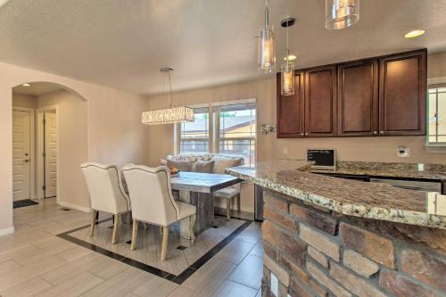 Expansive Denver Home Great for Families! in Sheridan (CO) Expansive Denver Home Great for Families! in Sheridan (CO)