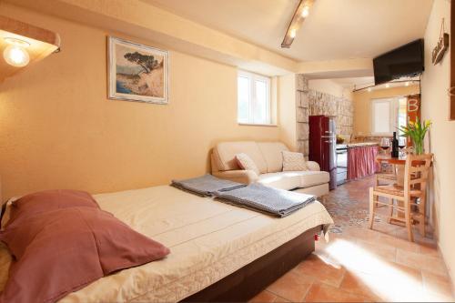 Apartments with WiFi Makarska - 6842 in מקרסקה Apartments with WiFi Makarska - 6842 in מקרסקה