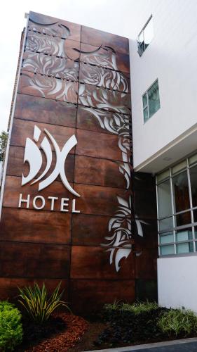 Entrance, Hotel Dix in Medellín Entrance, Hotel Dix in Medellín
