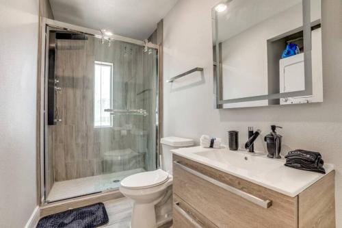 Dallas Private Homes - Lovely Unit With Free Parking in East Dallas Dallas Private Homes - Lovely Unit With Free Parking in East Dallas