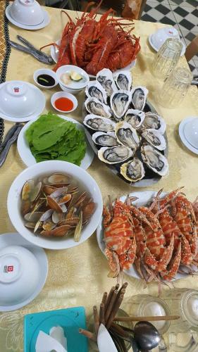 Food and beverages, Khach san Phuong Dung in Cua Lo Beach Food and beverages, Khach san Phuong Dung in Cua Lo Beach