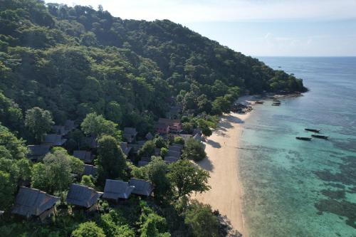 Beach, Phi Phi Relax Beach Resort in Phak Nam Bay Beach, Phi Phi Relax Beach Resort in Phak Nam Bay
