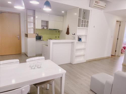 Lovely Aparment 2BR - Masteri Thao Dien in District 2 Lovely Aparment 2BR - Masteri Thao Dien in District 2