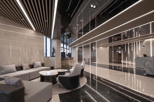 Lobby, Holiday Inn Express Shanghai Qingpu New City By IHG in Qingpu and Zhujiajiao Lobby, Holiday Inn Express Shanghai Qingpu New City By IHG in Qingpu and Zhujiajiao