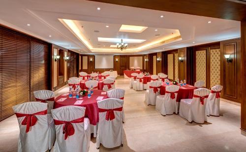 Banquet hall, The Astor Hotel Kolkata in Kolkata Banquet hall, The Astor Hotel Kolkata in Kolkata